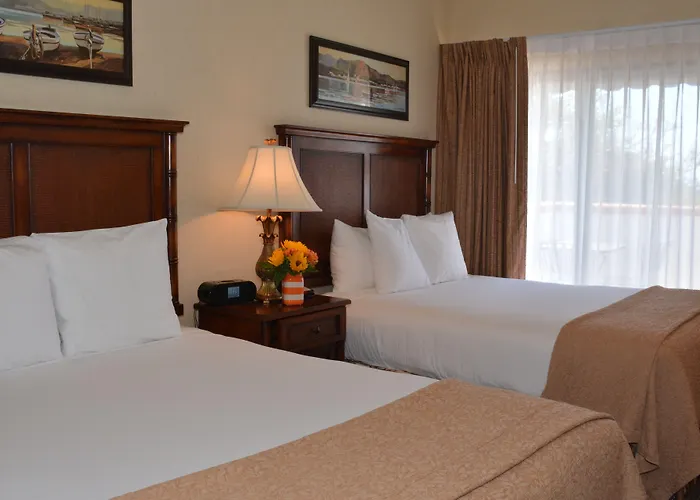Oxford Suites Pismo Beach